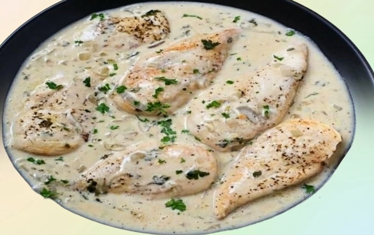 صدور الدجاج بالصوص الأبيض (بدون مشروم  بدون جبنة)